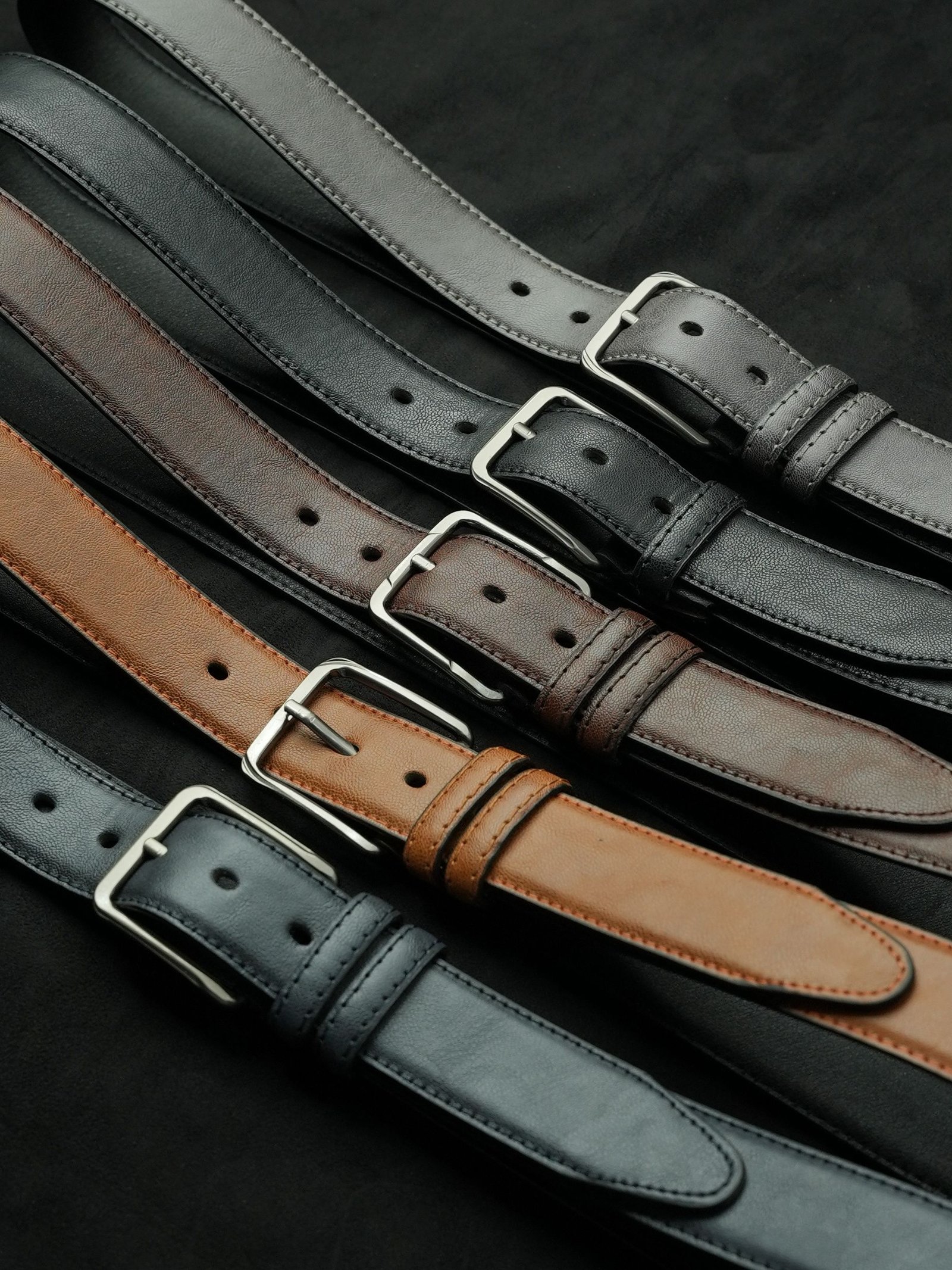 pexels-shivam-31959214 Ceinture Élégante